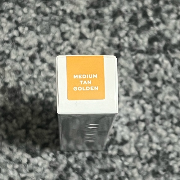 Jaclyn Cosmetics Perfecting Concealer Medium Tan Golden NIB - Picture 2 of 2